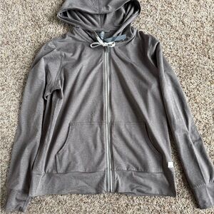 Vuori women’s halo full zip hoodie